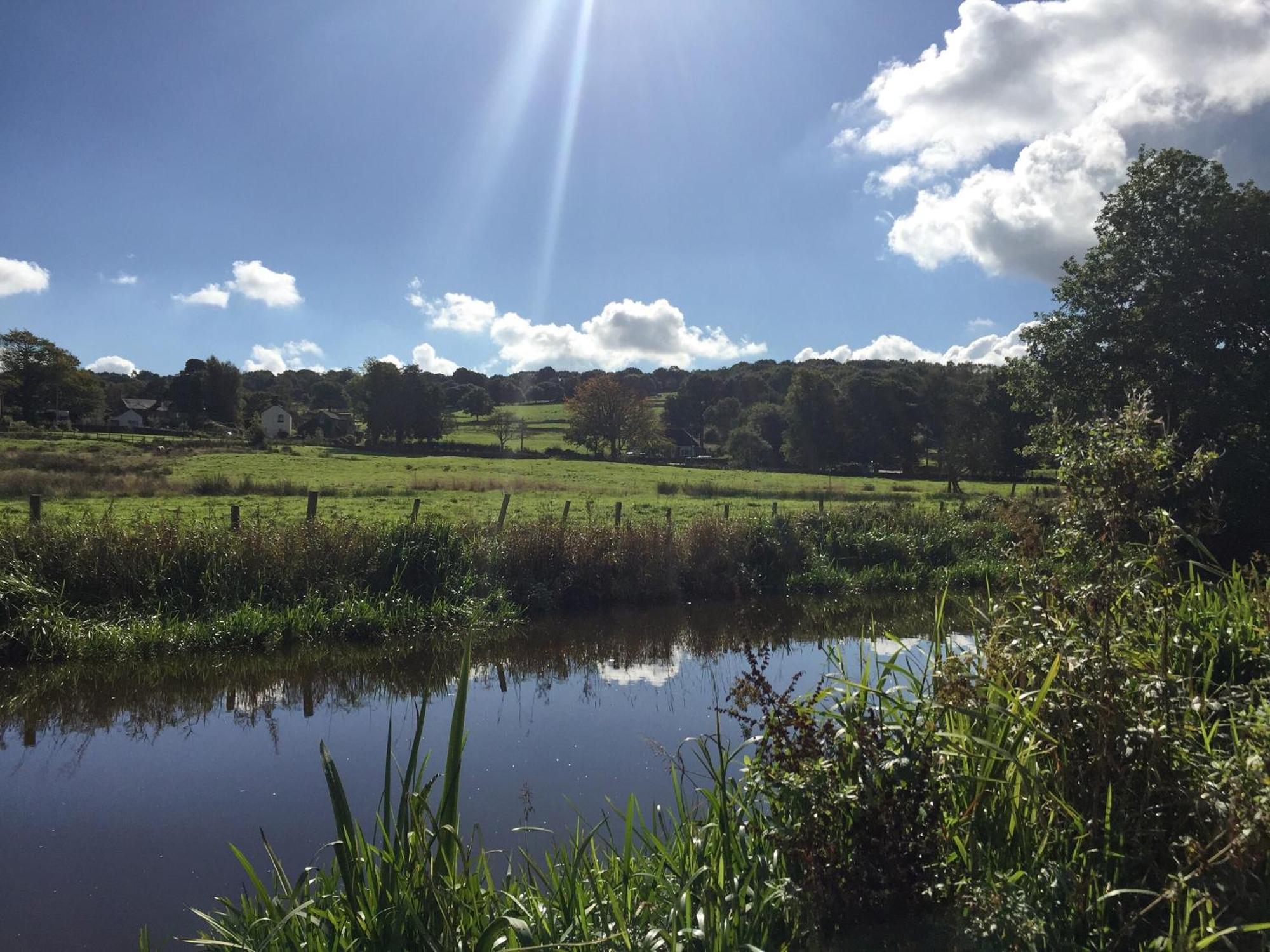 Serenity- Uk38551 Endon 外观 照片